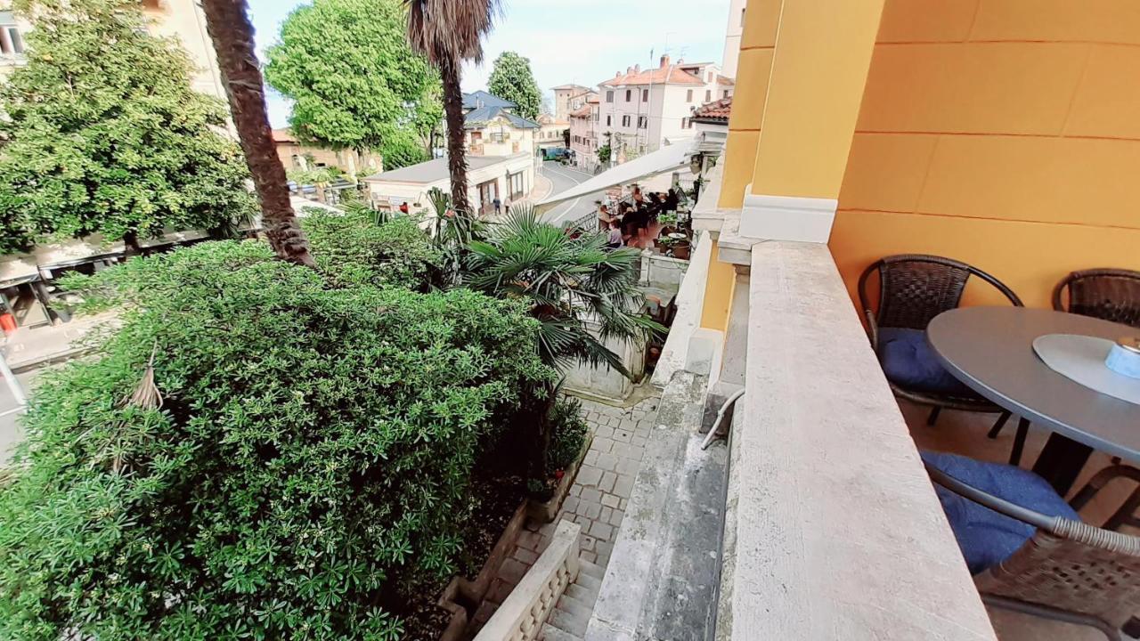 Lovran Centar, Apartman Gega Zewnętrze zdjęcie
